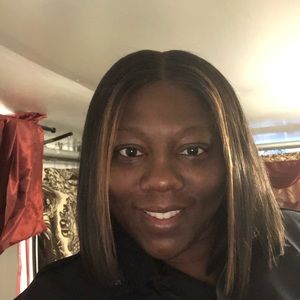 Meet your Posher, Vanessa